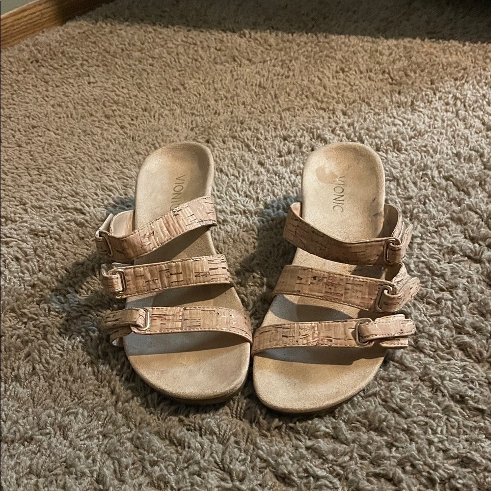 Vionic Women's Cork Strap Sandals